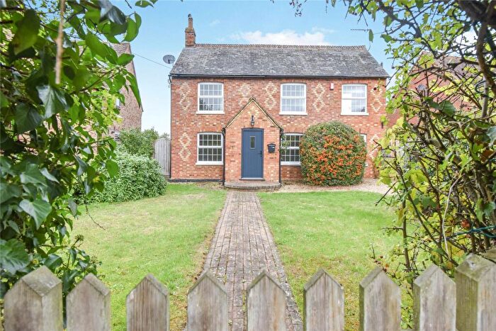 4 Bedroom Detached House For Sale In Wood End, Little Horwood, MK17