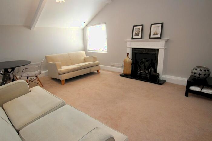 2 Bedroom Apartment To Rent In Tower House, The Park, NG1