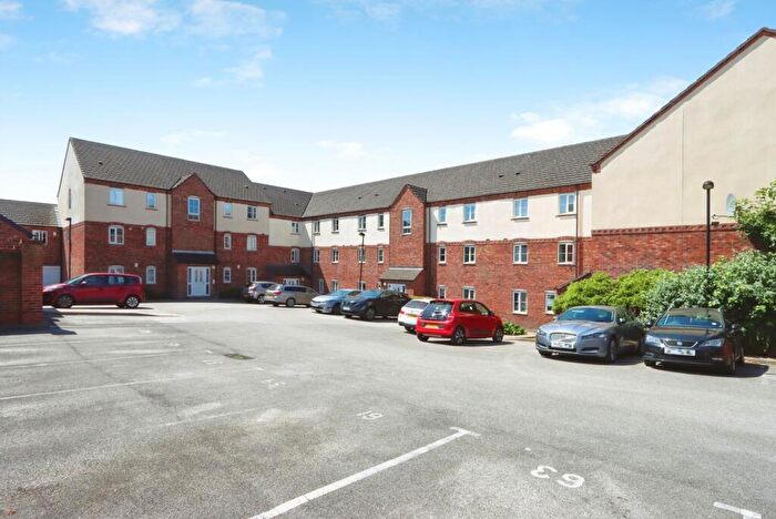 2 Bedroom Flat For Sale In Queen Mary Rise, Sheffield, South Yorkshire, S2