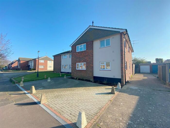 2 Bedroom Flat To Rent In Sea Lane Gardens, Ferring, Worthing, BN12