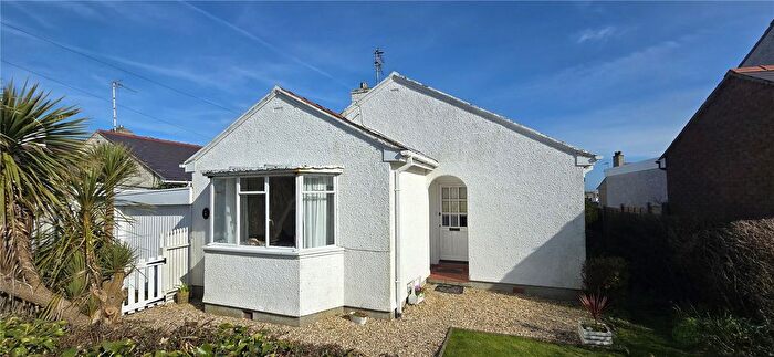 3 Bedroom Bungalow For Sale In Plashyfryd Crescent, Holyhead, Isle Of Anglesey, LL65