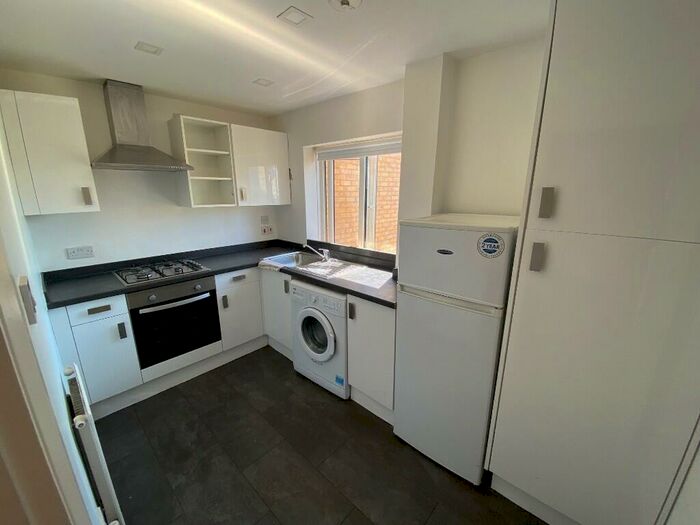1 Bedroom Flat To Rent In Albert Road, London, E16