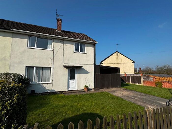 3 Bedroom Semi-Detached House For Sale In The Markhams, Ollerton, Newark, NG22