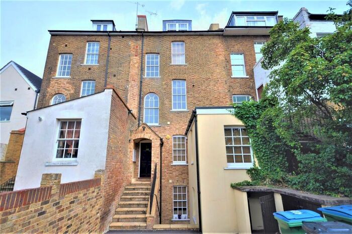 1 Bedroom Flat To Rent In St. Albans Road, Watford, WD17