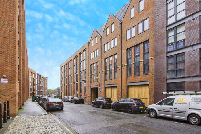 1 Bedroom Apartment To Rent In Pope Street, Birmingham, B1