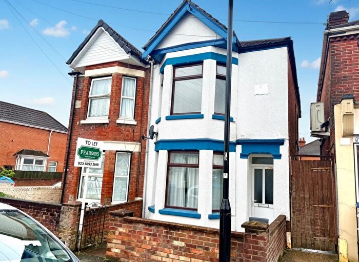 3 Bedroom Semi-Detached House To Rent In Shirley, SO15