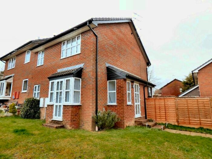1 Bedroom Property To Rent In Ironstone Way, Uckfield, TN22
