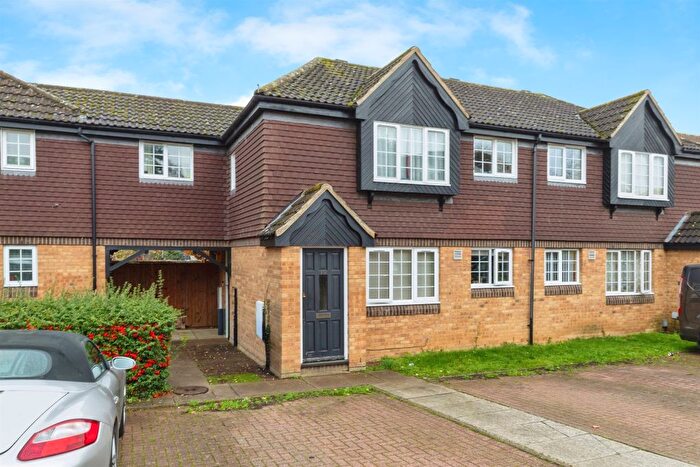 1 Bedroom Maisonette For Sale In Rosemont Close, Letchworth Garden City, SG6