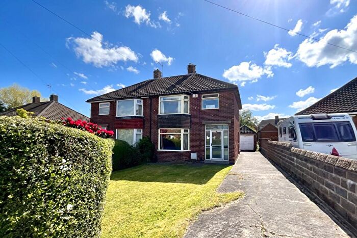 4 Bedroom Semi-Detached House For Sale In Shubert Close, Handsworth, Sheffield, S13