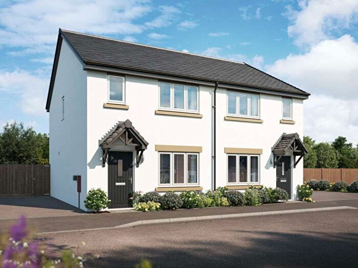 3 Bedroom Semi-Detached House For Sale In "The Briarlea" At Station Road, Purton, SN5