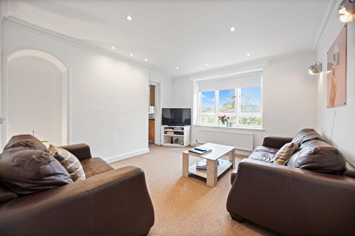 2 Bedroom Flat To Rent In Dalmeny Avenue, Holloway, N7