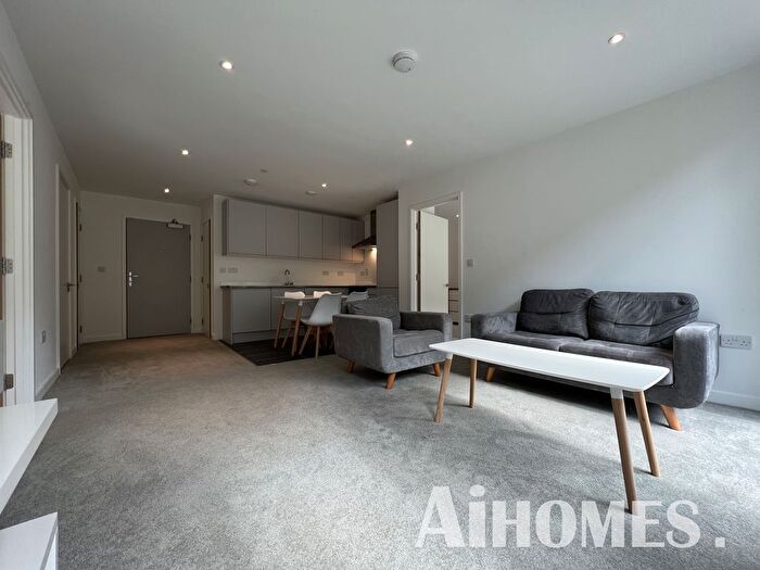 2 Bedroom Flat To Rent In Boundary Lane, Manchester, M15