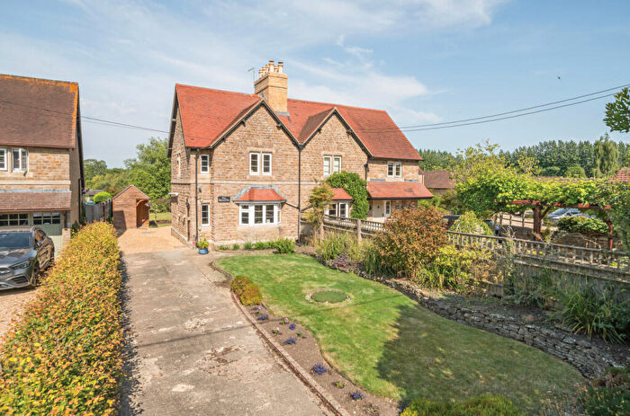 3 Bedroom Semi-Detached House For Sale In Ladman Villas, Littleworth, Faringdon, Oxfordshire, SN7