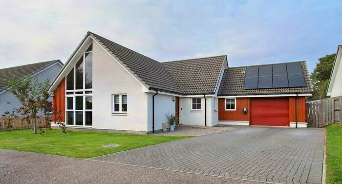 3 Bedroom Detached Bungalow For Sale In Montrose Ave, Auldearn, Nairn-Shire, IV12