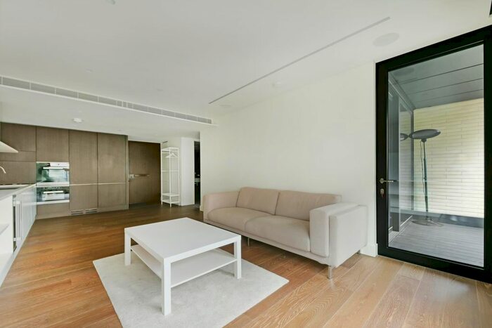 1 Bedroom Flat To Rent In Rathbone Place, Fitzrovia, London, W1T