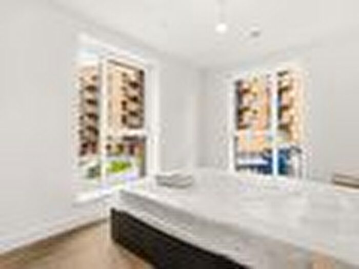 3 Bedroom Flat To Rent In Boyle Court, Lampton Parkside, Hounslow, TW3
