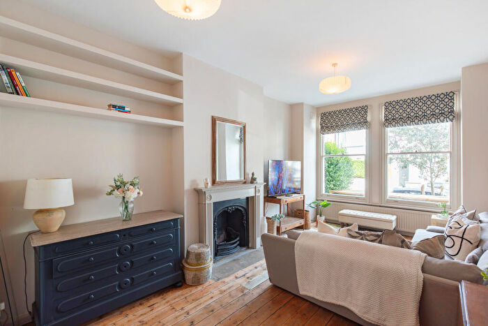 2 Bedroom Flat For Sale In Burrard Road, London, NW6