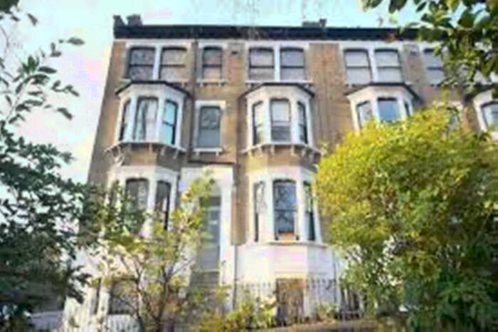 1 Bedroom Flat To Rent In Grove Terrace, Camden, London, NW5