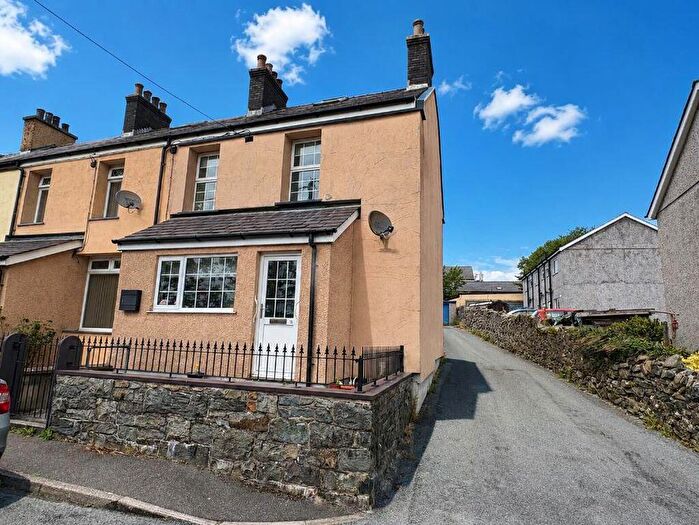 3 Bedroom End Of Terrace House For Sale In Tai Caradog Place, Caernarfon, LL55