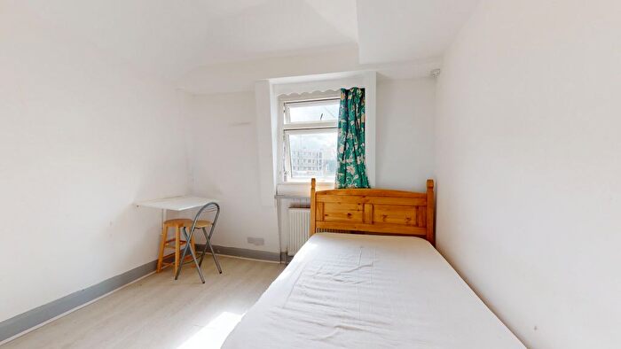 Studio To Rent In Gray's Inn Road, London, WC1X