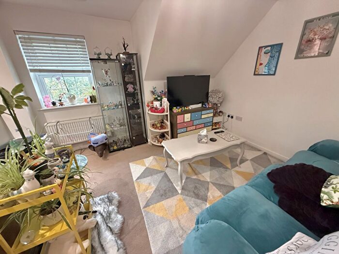 1 Bedroom Flat For Sale In Blackbourne Chase, Littlehampton, West Sussex, BN17