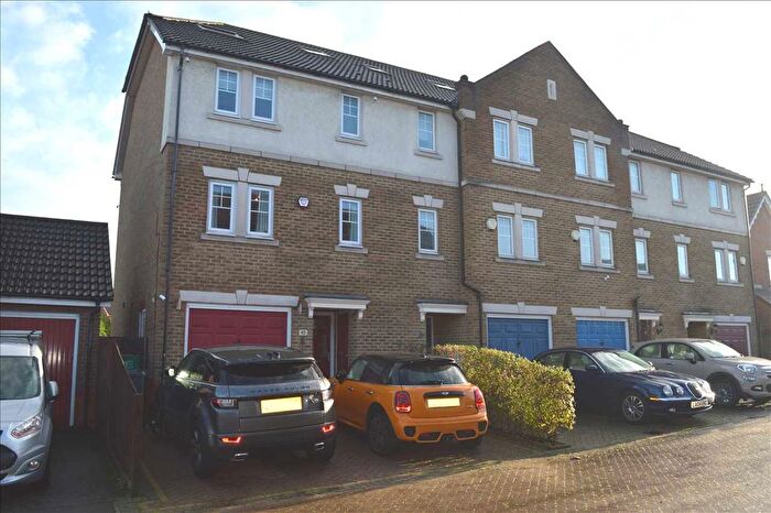 5 Bedroom Property To Rent In Woolbrook Road, Crayford, DA1