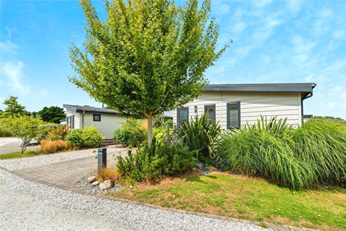 2 Bedroom Bungalow For Sale In Hoburne Holiday St. Mabyn, Bodmin, Cornwall, PL30
