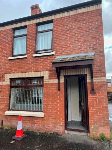 2 Bedroom Terraced House To Rent In Somerset Street, Belfast, BT7