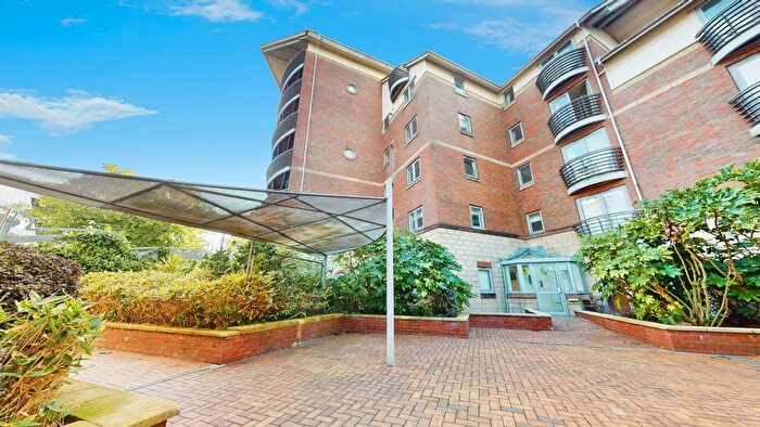 2 Bedroom Flat To Rent In Fitzhamon Embankment, Cardiff, CF11