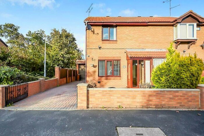 3 Bedroom Semi-Detached House To Rent In Fossdale Close, Hull, East Yorkshire, HU8