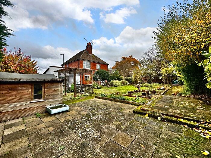 4 Bedroom Detached House For Sale In Farnborough Road, Farnborough, Hampshire, GU14