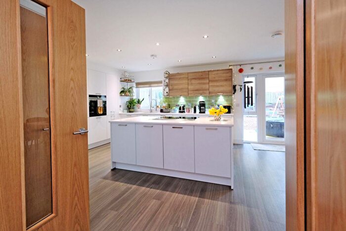 5 Bedroom Detached House To Rent In Murtle Den Drive, Milltimber, AB13