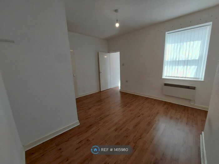 Studio To Rent In Mossley Hill, Liverpool, L18