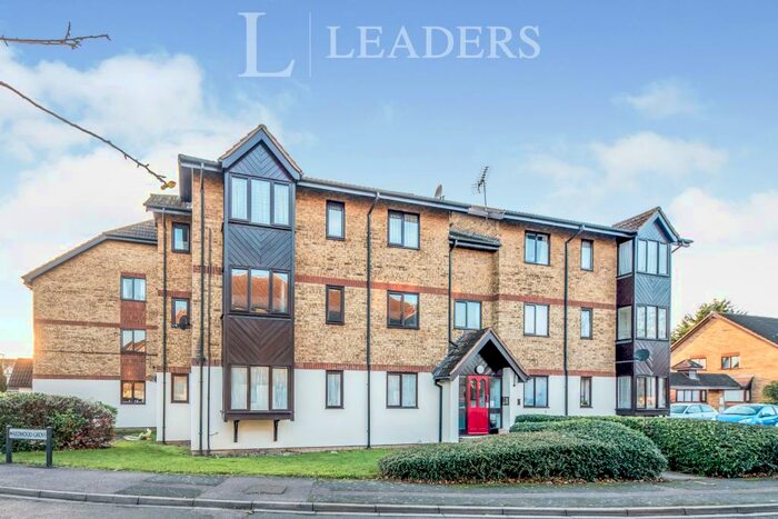 2 Bedroom Flat To Rent In Redwood Grove, Bedford, MK42