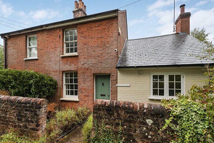 3 Bedroom Semi-Detached House For Sale In Lemsford Village, Lemsford, Welwyn Garden City, AL8