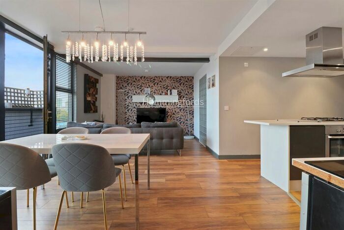 2 Bedroom Flat To Rent In Hallings Wharf Studios, Channelsea Road, Stratford, E15