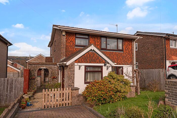 4 Bedroom Detached House For Sale In Alder Close, New Inn, NP4