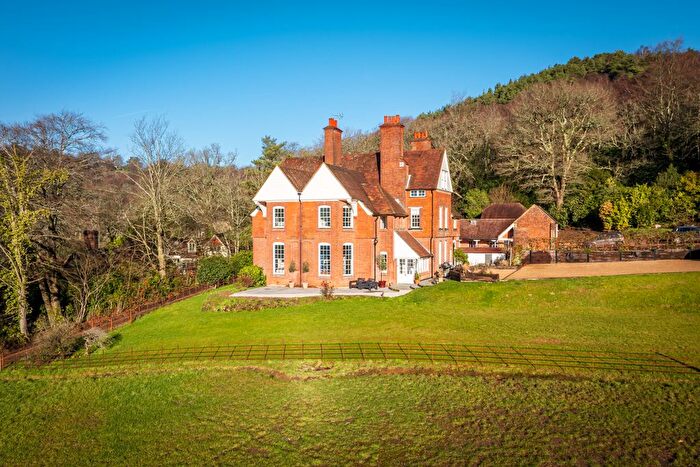 5 Bedroom Detached House For Sale In Pitch Hill, Ewhurst, Cranleigh, Surrey, GU6