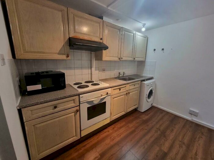 4 Bedroom Maisonette To Rent In Patriot Square, London, E2