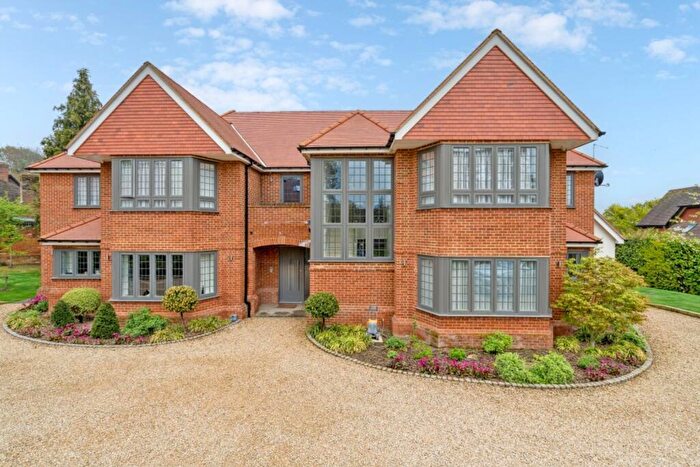 3 Bedroom Apartment For Sale In Woodchester Park, Knotty Green, HP9