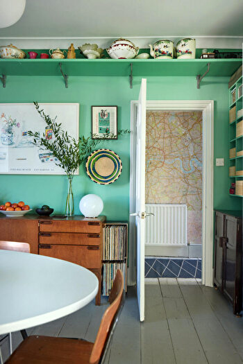 3 Bedroom Terraced House For Sale In Balls Pond Road, London, N1