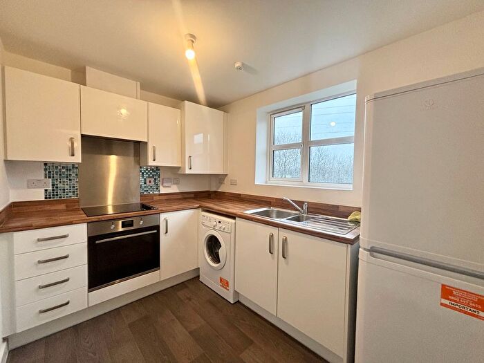 2 Bedroom Flat To Rent In Heroes Drive, Birmingham, B29