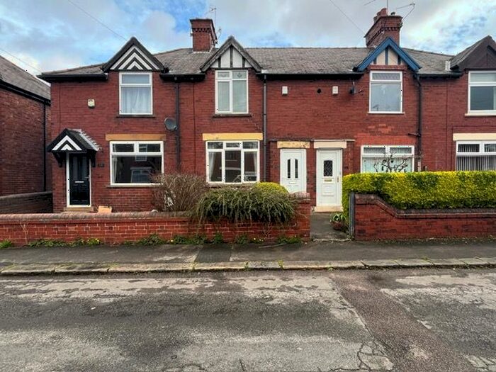 2 Bedroom Town House To Rent In Devonshire Avenue East, Chesterfield, S41