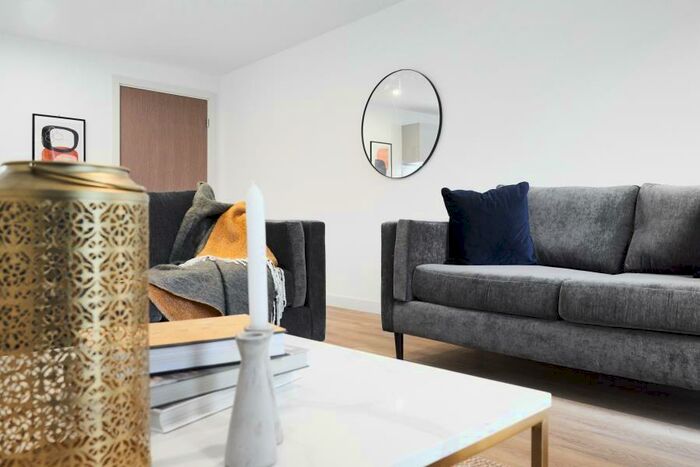 2 Bedroom Apartment To Rent In Apt :: The Quarters, M1