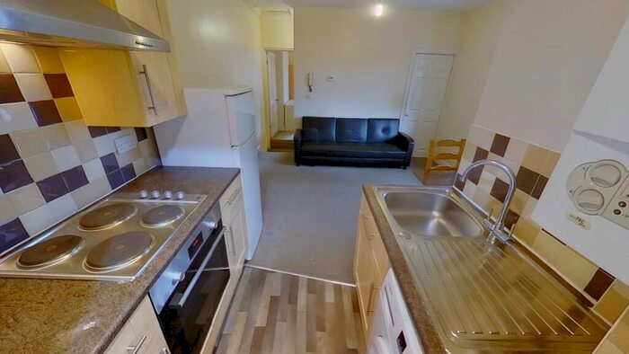 1 Bedroom Flat To Rent In Queens Road, Guildford, ., GU1