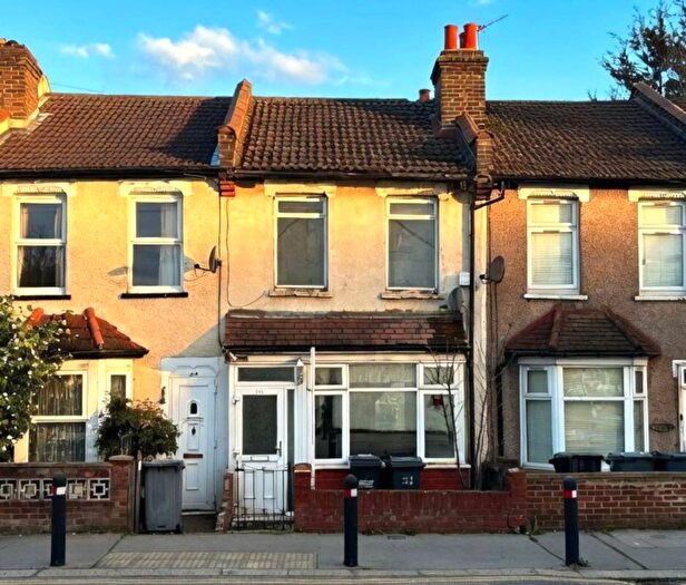 3 Bedroom Terraced House For Sale In Bensham Lane, Thornton Heath, CR7