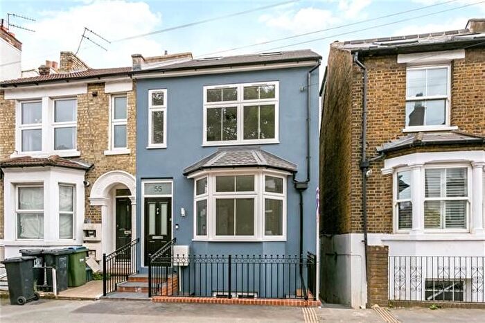 6 Bedroom Semi-Detached House To Rent In Gladstone Road, Watford, WD17