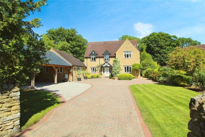 4 Bedroom Detached House For Sale In Northampton Road, Bromham, Bedford, Bedfordshire, MK43