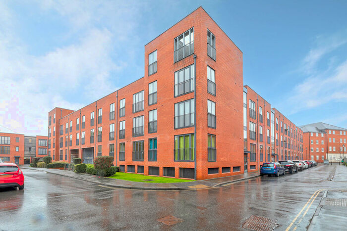 2 Bedroom Apartment To Rent In Ascote Lane, Dickens Heath, B90