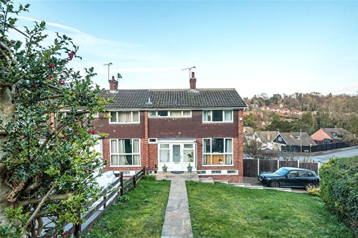 3 Bedroom End Terrace House For Sale In Treebourne Road, Biggin Hill, Westerham, Kent, TN16